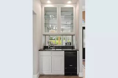 117 Longhorn Drive, Horseshoe Bay, TX 78657 - Photo 6