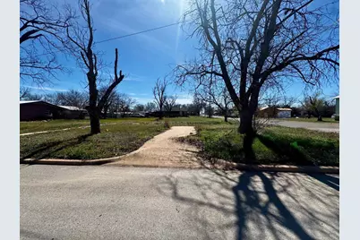 1300 E Sandstone, Llano, TX 78643 - Photo 2