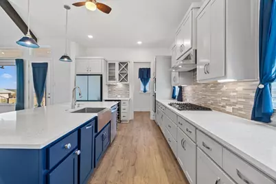 104 Rock Bend Court, Marble Falls, TX 78654 - Photo 8