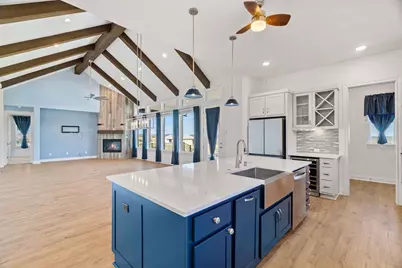 104 Rock Bend Court, Marble Falls, TX 78654 - Photo 6