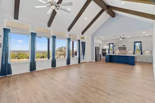 104 Rock Bend Ct, Marble Falls, TX 78654 - Photo 4