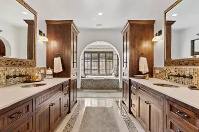 119 Plaza Escondido, Horseshoe Bay, TX 78657 - Photo 14