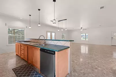 2207 Boxwood Circle, Kingsland, TX 78639 - Photo 16