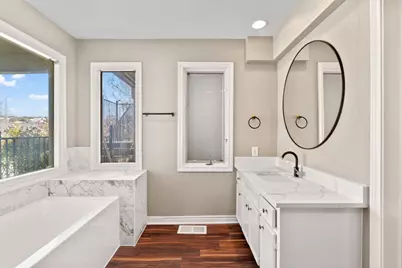 207 Free Rein, Horseshoe Bay, TX 78657 - Photo 18