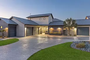 116 Wennmohs Pl, Horseshoe Bay, TX 78657 - Photo 2