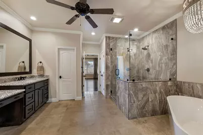 102 Voca, Horseshoe Bay, TX 78657 - Photo 14