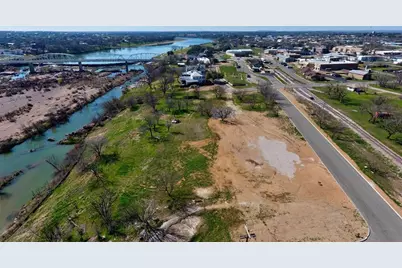 006 Walden Way, Llano, TX 78643 - Photo 18