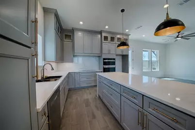 108 E Live Oak, Granite Shoals, TX 78654 - Photo 4