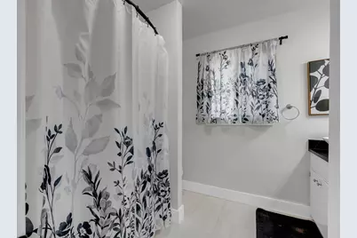 206 S Chaparral, Burnet, TX 78611 - Photo 12