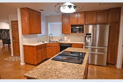 101 Stadium View Dr, Marble Falls, TX 78654 - Photo 10