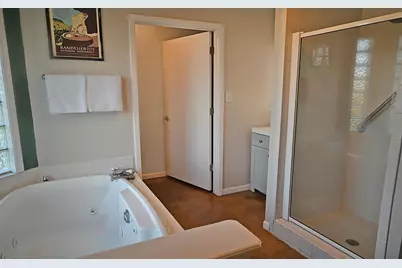 101 Stadium View Dr, Marble Falls, TX 78654 - Photo 18