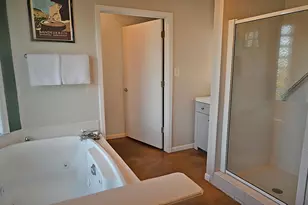 101 Stadium Vw Dr, Marble Falls, TX 78654 - Photo 18