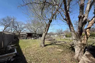 706 N Vendeveer, Burnet, TX 78611 - Photo 6