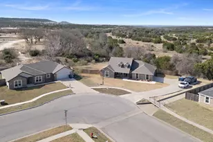 2405 Settlement Rd, Out of Area, TX 76522 - Photo 2