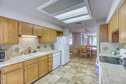 117 Lost Spur #2, Horseshoe Bay, TX 78657 - Photo 18