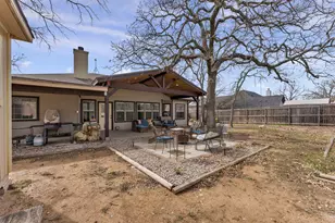 113 Chaumont St, Kingsland, TX 78639 - Photo 24