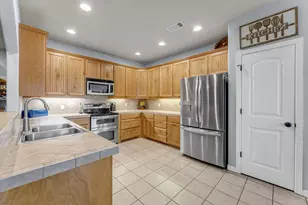 113 Chaumont St, Kingsland, TX 78639 - Photo 8