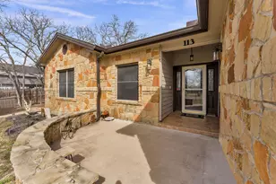 113 Chaumont St, Kingsland, TX 78639 - Photo 4