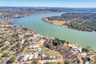 554 Barnett St, Kingsland, TX 78639 - Photo 30