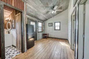 554 Barnett St, Kingsland, TX 78639 - Photo 22