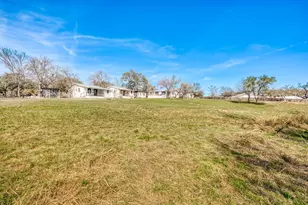 554 Barnett St, Kingsland, TX 78639 - Photo 4