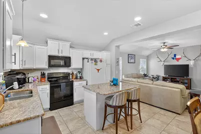 1311 Primrose Lane, Marble Falls, TX 78654 - Photo 10