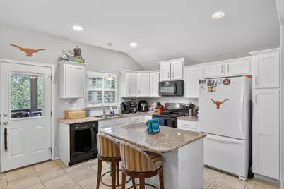 1311 Primrose Lane, Marble Falls, TX 78654 - Photo 6