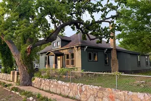 701 S Vandeveer St, Burnet, TX 78611 - Photo 2