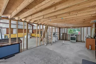 701 S Vandeveer St, Burnet, TX 78611 - Photo 28