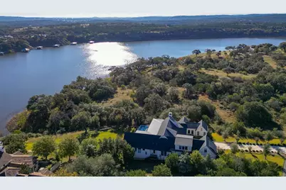 3032 Travis Lakeside Dr, Spicewood, TX 78669 - Photo 4