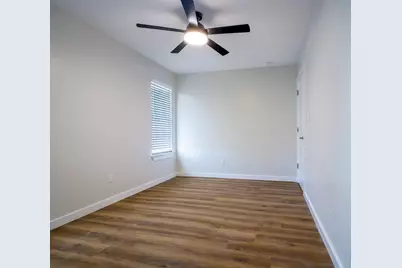 301 Cedarhill, Granite Shoals, TX 78654 - Photo 16