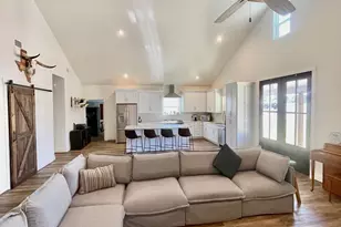 603 E Ellis St, Llano, TX 78643 - Photo 8