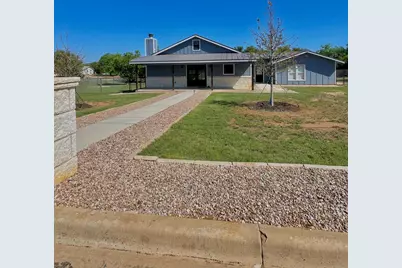 603 E Ellis Street, Llano, TX 78643 - Photo 1