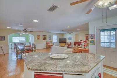 1833 Highland Dr, Highland Haven, TX 78654 - Photo 10