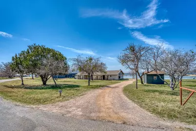 508 W Lakecrest, Bluffton, TX 78607 - Photo 28