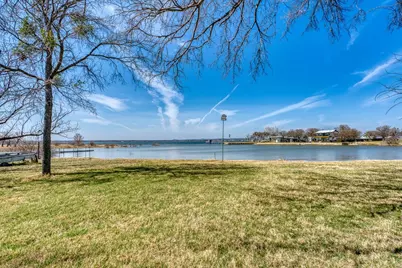 508 W Lakecrest, Bluffton, TX 78607 - Photo 26