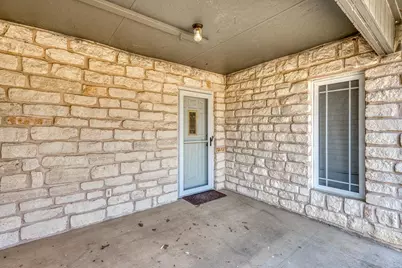 508 W Lakecrest, Bluffton, TX 78607 - Photo 4