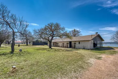 508 W Lakecrest, Bluffton, TX 78607 - Photo 24