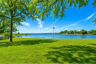 508 W Lakecrest, Bluffton, TX 78607 - Photo 26
