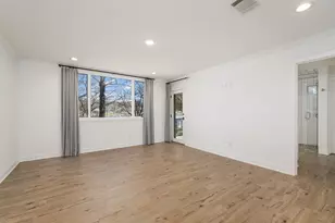 1001 Lakeshore Dr, Marble Falls, TX 78654 - Photo 12