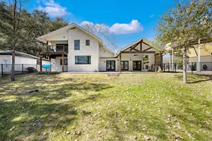 1001 Lakeshore Dr, Marble Falls, TX 78654 - Photo 10