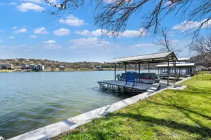 1001 Lakeshore Dr, Marble Falls, TX 78654 - Photo 2