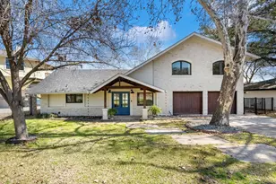 1001 Lakeshore Dr, Marble Falls, TX 78654 - Photo 2