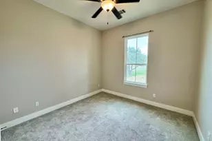 124 Sunrise Cir, Liberty Hill, TX 78642 - Photo 4