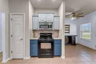 145 Chaumont St St, Kingsland, TX 78639 - Photo 16