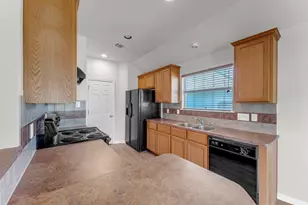 204 Cailin Ct, Burnet, TX 78611 - Photo 14