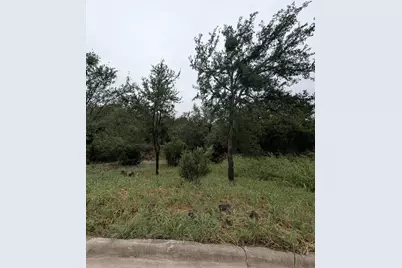 1106 Monterrey Oak Circle, Marble Falls, TX 78654 - Photo 4