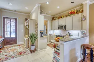 302 Enclave Cir, Horseshoe Bay, TX 78657 - Photo 6