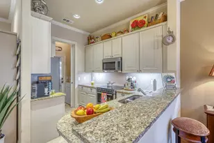 302 Enclave Cir, Horseshoe Bay, TX 78657 - Photo 10