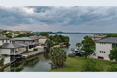 67 Applehead Island Drive, Horseshoe Bay, TX 78657 - Photo 4